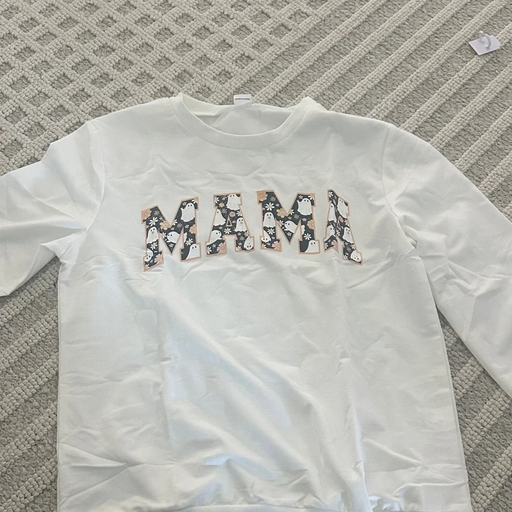 White 'MAMA' Graphic Sweatshirt